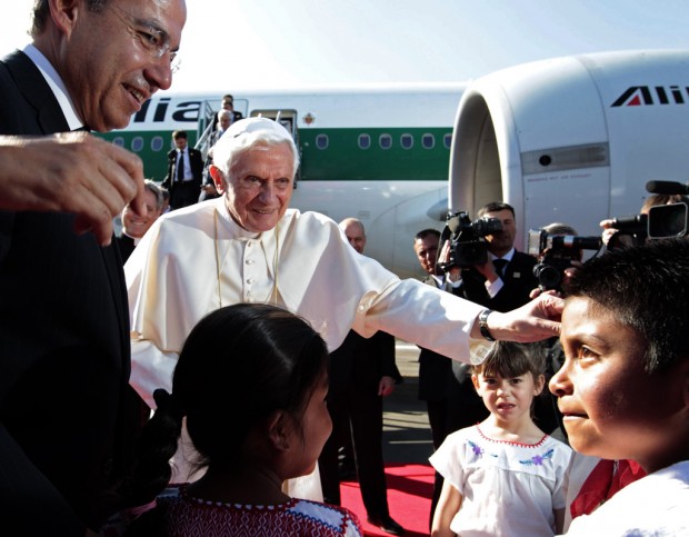 Mexico welcomes pope, who assails violence, drugs    