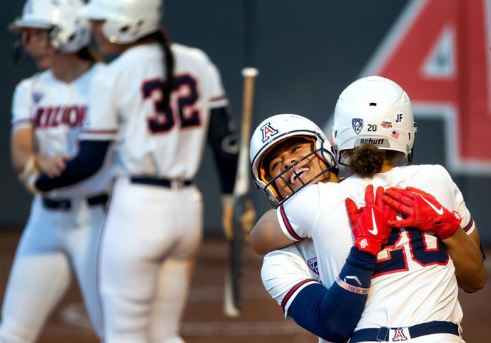 052521-tuc-spt-uasoftballfolo-p1