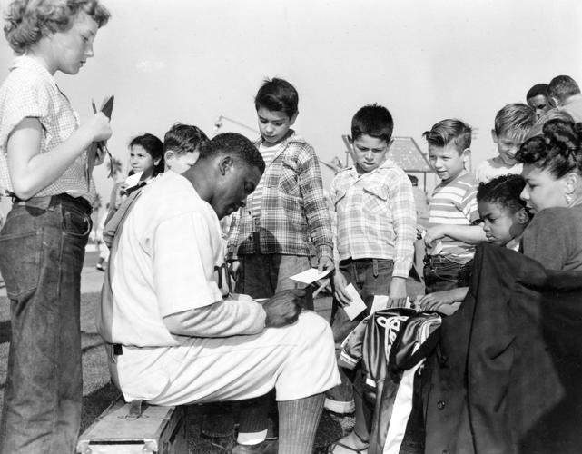 1950: Jackie Robinson autograph