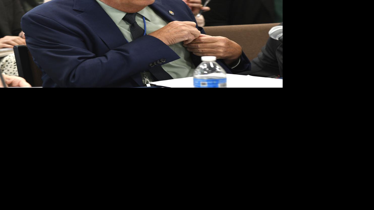 AZ water honcho seeks 1M for potential river court fight