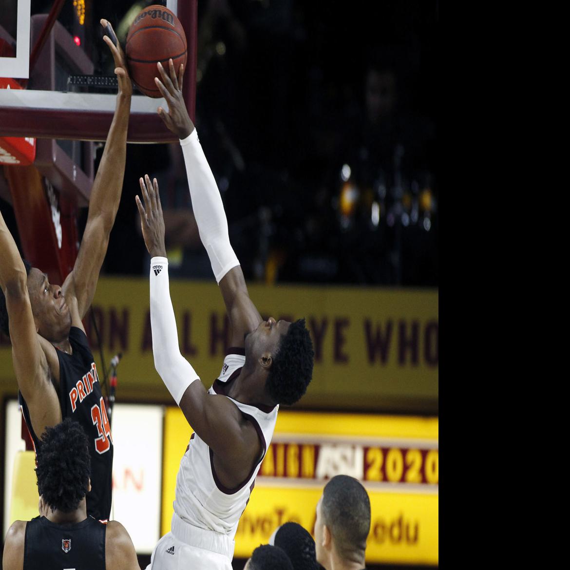 Pac 12 S Woes Continue No Team Ranked In Poll This Week Arizona