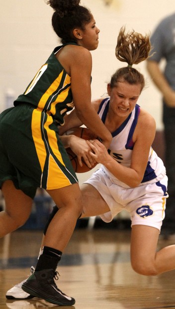Pusch Ridge vs. Canyon del Oro basketball