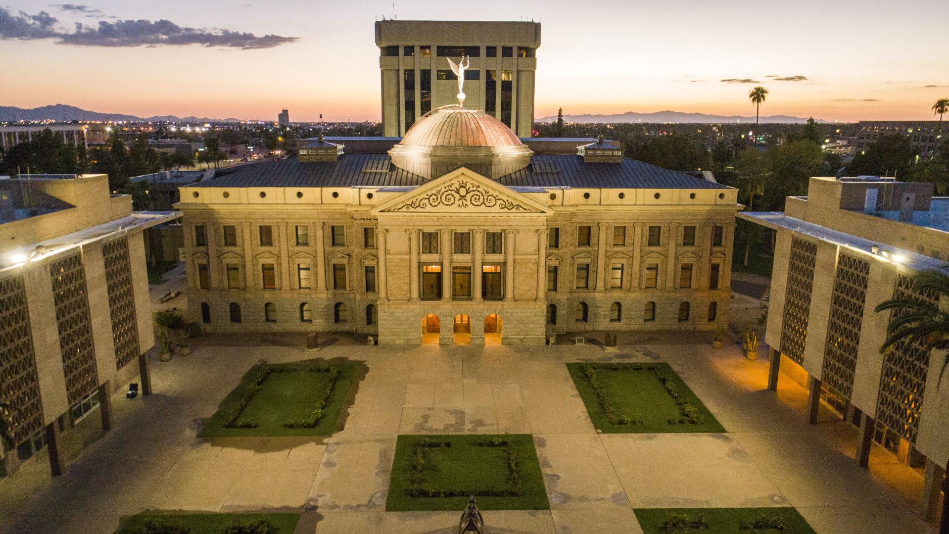 Legislature votes to recognize 2 genders only in Arizona law - Vimarsana News