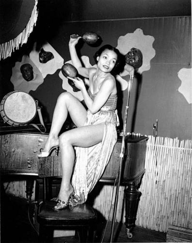 Eartha Kitt dies at 81; singer, dancer, actress, formidable 'sex kitten'  