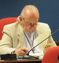 Lawmaker wants less 'dating abuse' instruction in schools, mandatory Pledge of Allegiance