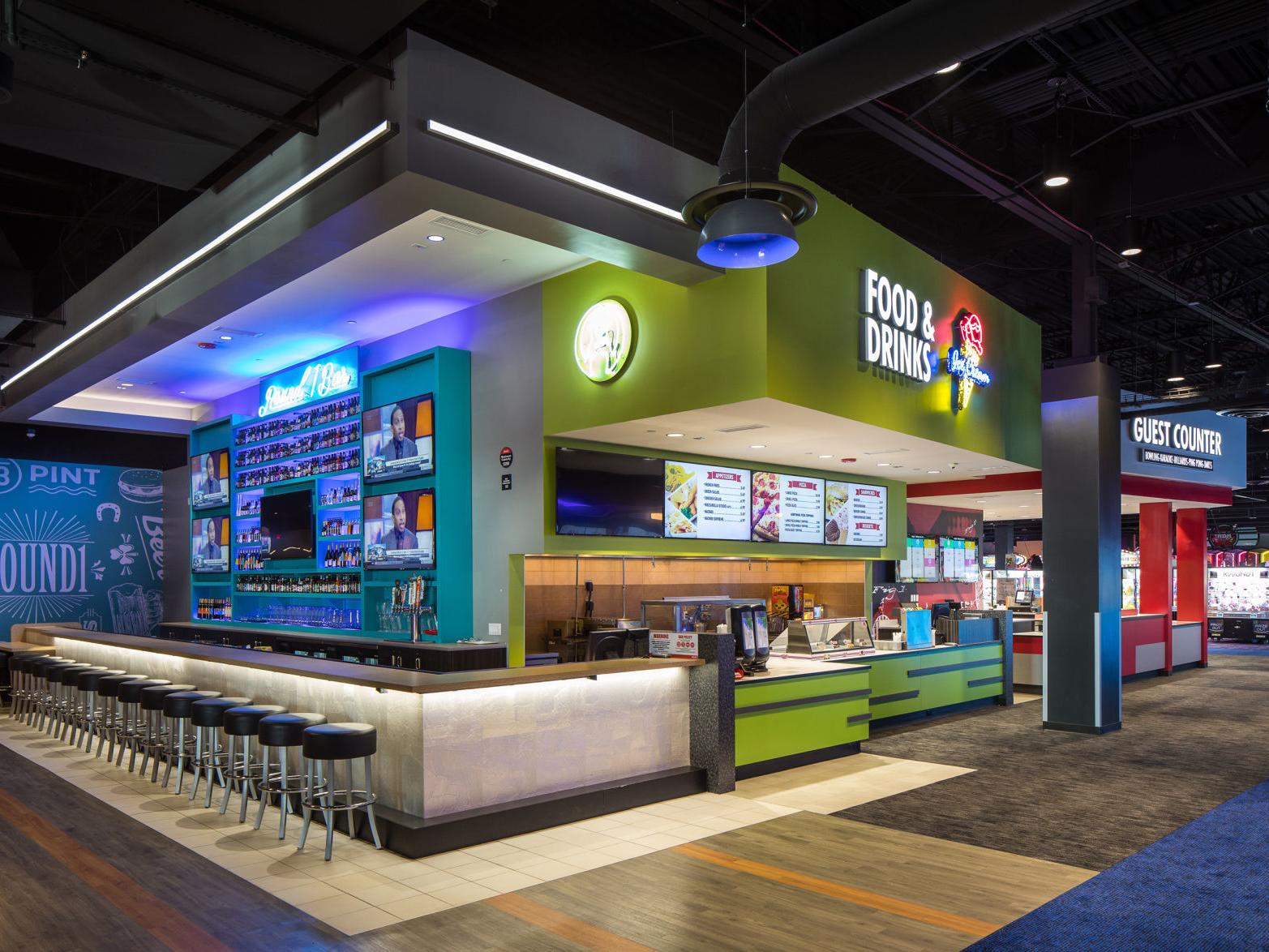 A Bowling And Eatertainment Venue Is Opening At The Park Place