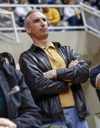 If dominoes fall, UA's Byrne possibly headed for Oregon