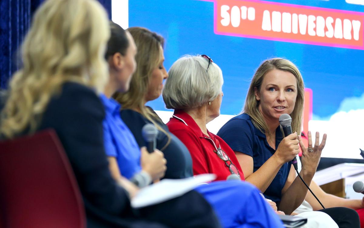 101922-tuc-spt-uasoftball-p1