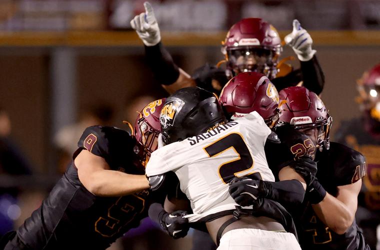 Salpointe vs Saguaro-p9.jpg