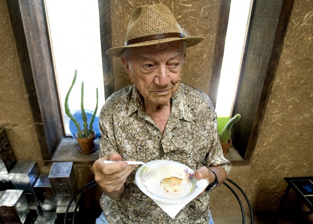 DeGrazia marks Tucson's birthday   