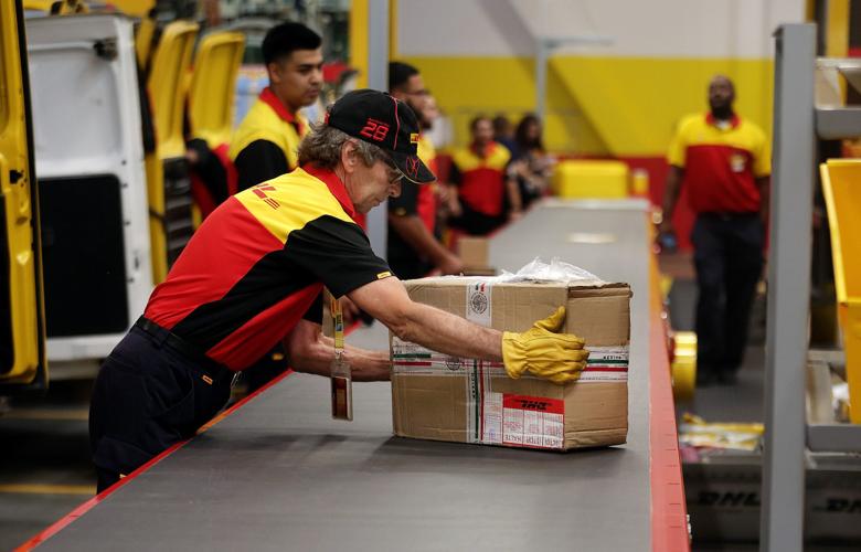 New DHL service center