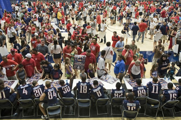 Photos: University of Arizona football Meet the Team Day | Arizona