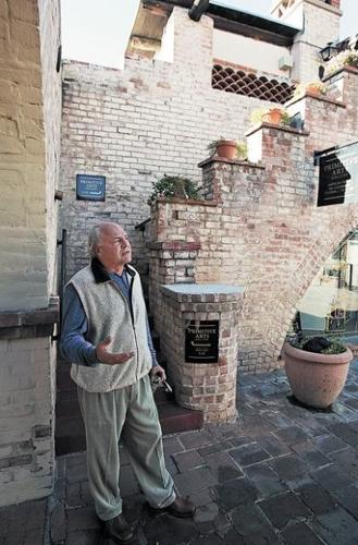 Broadway Village center sold to Tucson partnership  