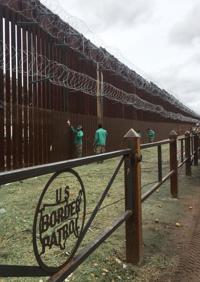 Steller column: Pointless razor wire makes border unsafe for residents