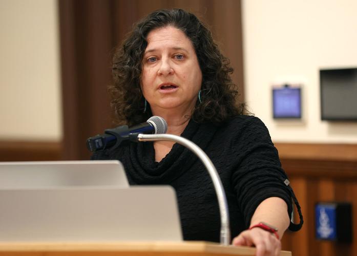 UA Faculty Senate meeting