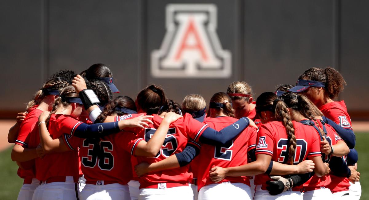 043022-tuc-spt-uasoftball-p1