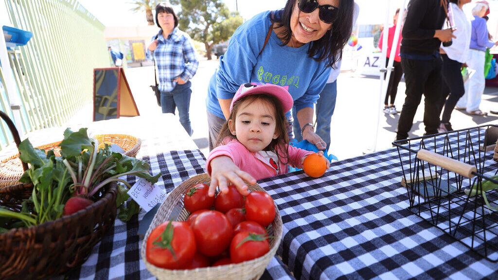 Tucson's Valencia Library is home to a new farmers market - Vimarsana News