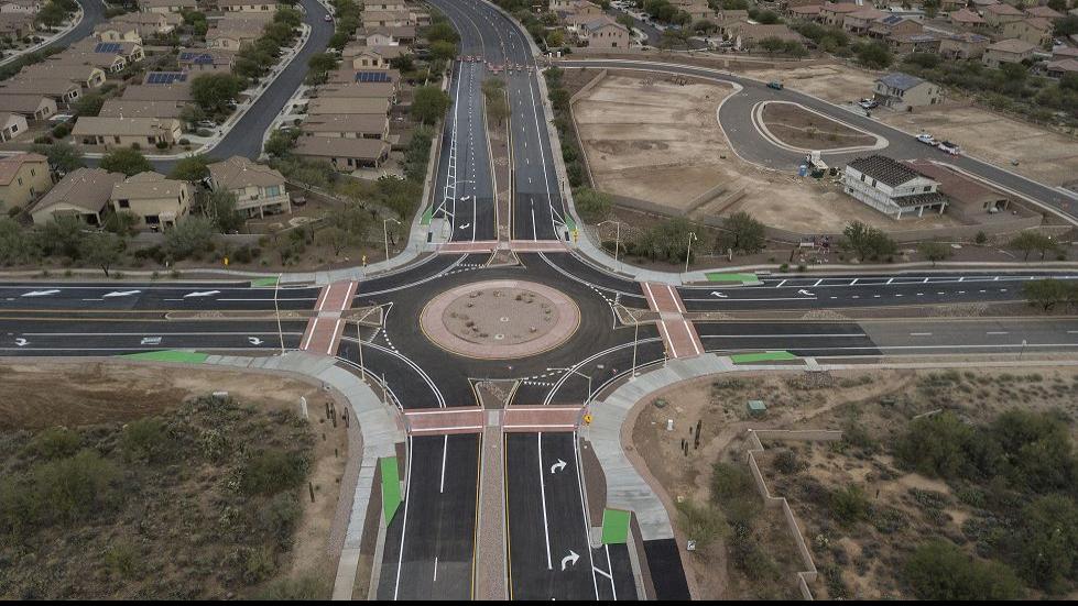 Moore Road, La Cañada roundabout opens in Oro Valley Local news