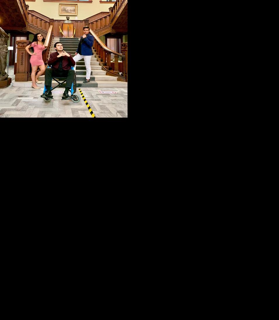 Telenovela meets opera