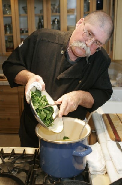 See chef whip up lamb dish, sans rules  