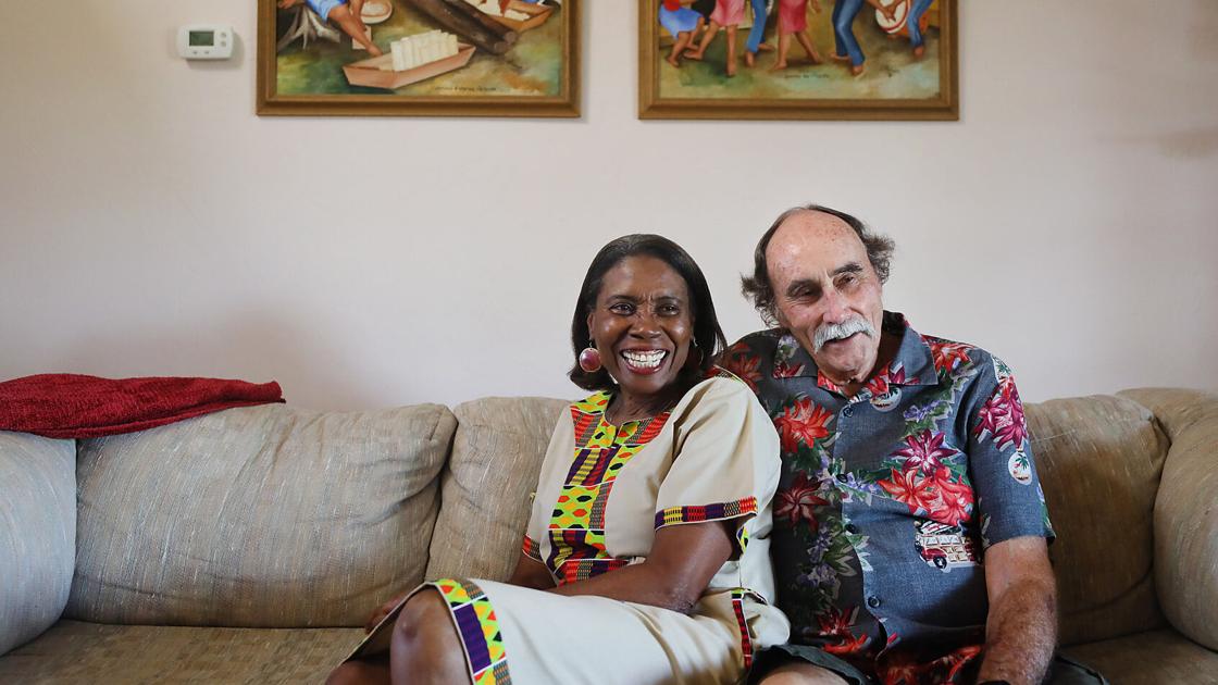 Retired Tucson educators help enhance education in Belize | Books Retired Tucson educators help enhance education in Belize | Books