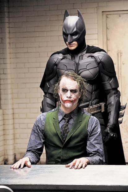 'The Dark Knight' continúa en primer lugar de las taquillas  