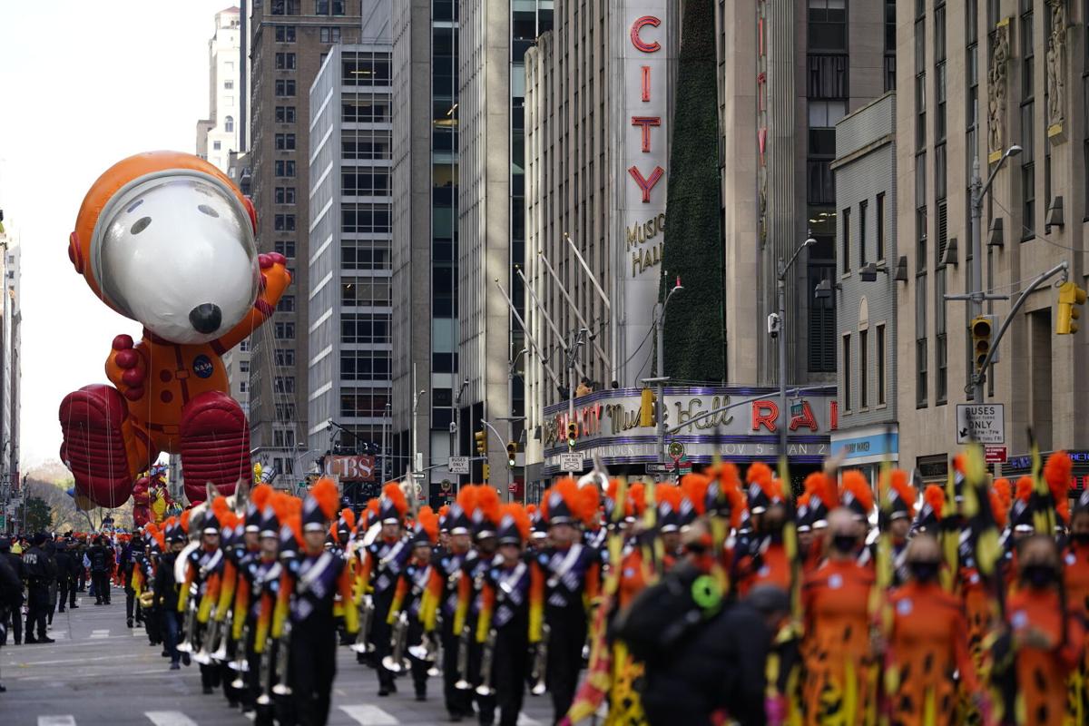 Radio City Rockettes celebrate 100 years with holiday show, image size:1200x800