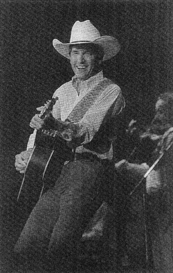 George Strait has always thrilled his Tucson fans   
