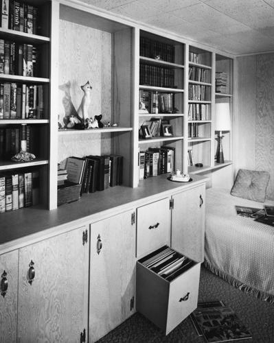 1960 photos: Spacious home in Hidden Valley