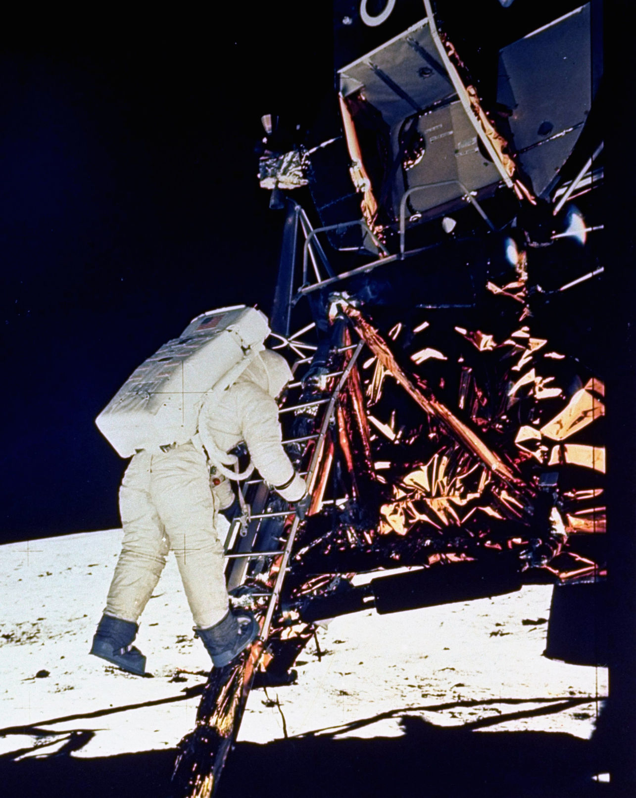 Какой 1 человек был на луне. Аполлон 11 1969. Apollo 11 Lunar Lander.