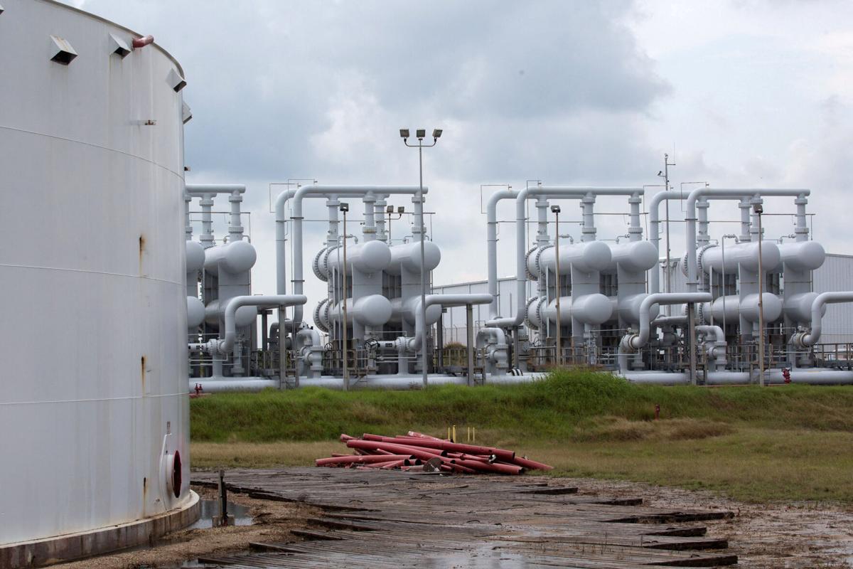 USA-OIL/RESERVE
