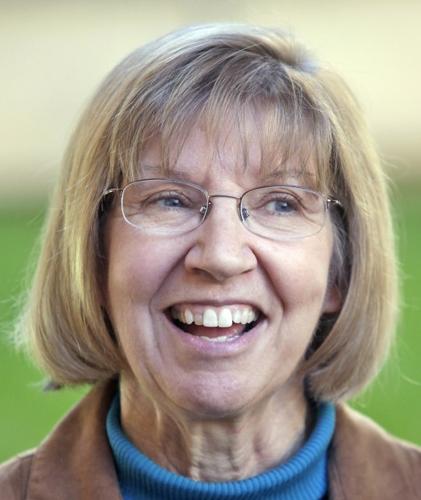 Giffords' large 'family' aids recovery   