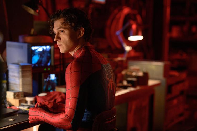Peter Parker (Tom Holland)