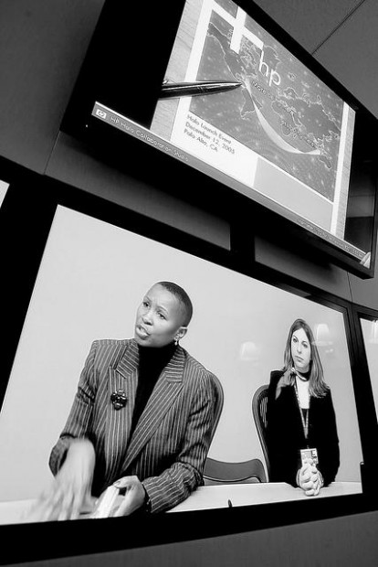 HP offers 'rooms' for virtual meetings  