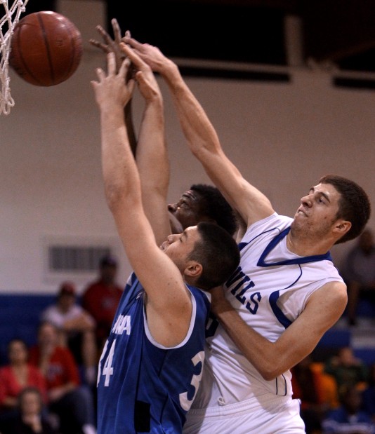 Sunnyside boys vs. Buena