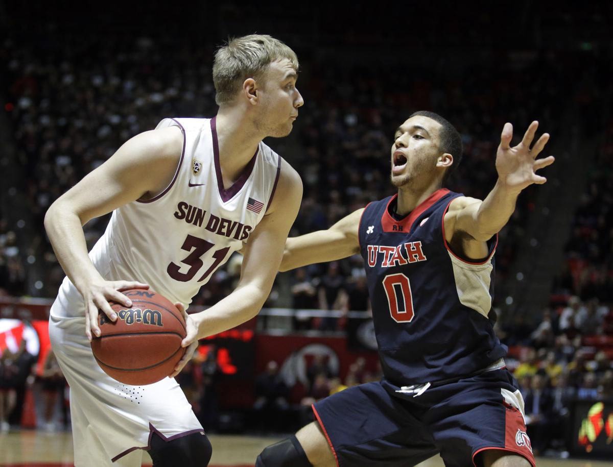 Brekkott Chapman, Jonathan Gilling