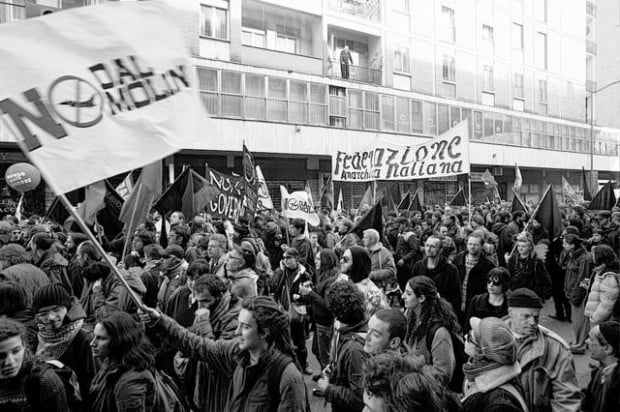 Thousands protest expansion of U.S. military base in Italy  