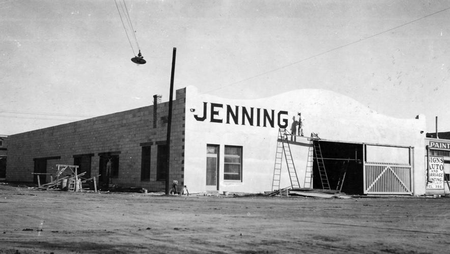 Douglas warehouse built of gypsum