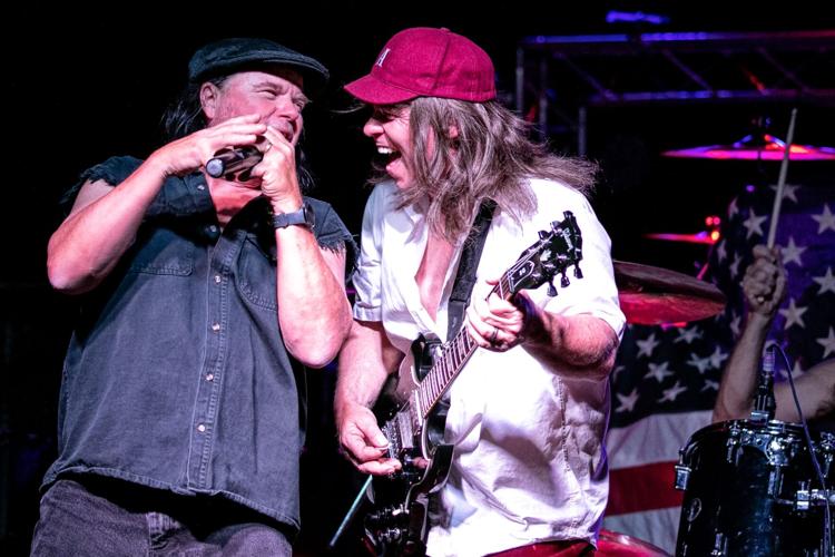 Rocking AC/DC