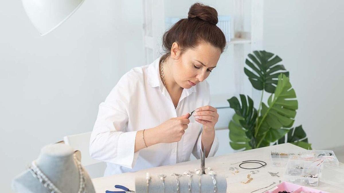 The new era of dropshipping: From generic hustles to brand-driven businesses