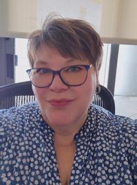 Outgoing Tucson library director hails 'safe havens for curiosity'