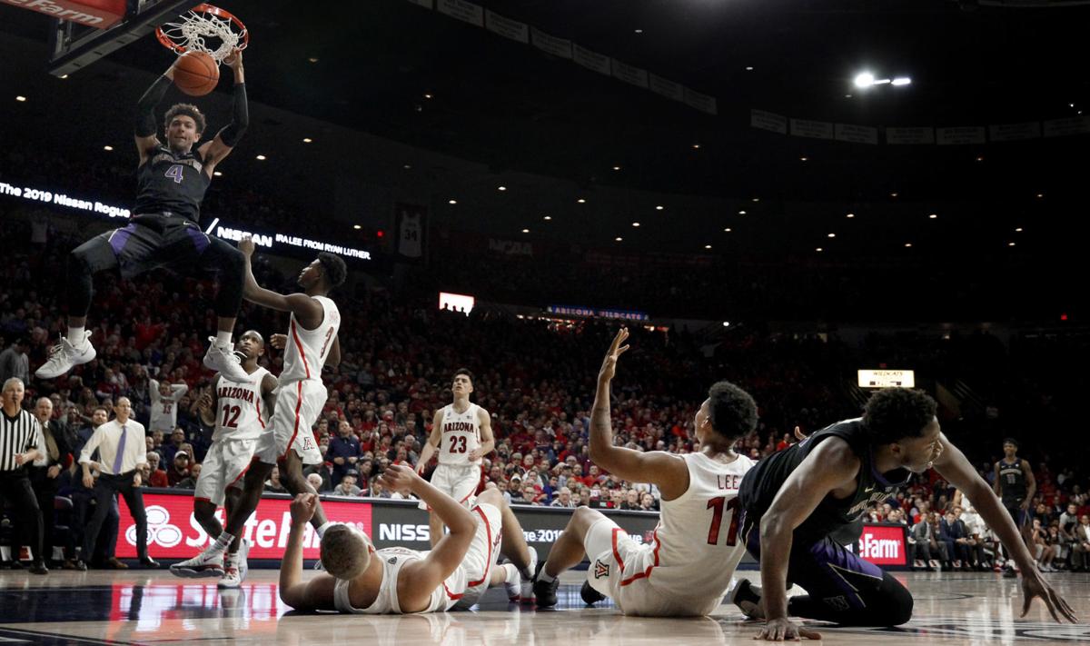 Arizona basketball: Nico Mannion's efficiency has cratered since Wooden  Legacy - Arizona Desert Swarm