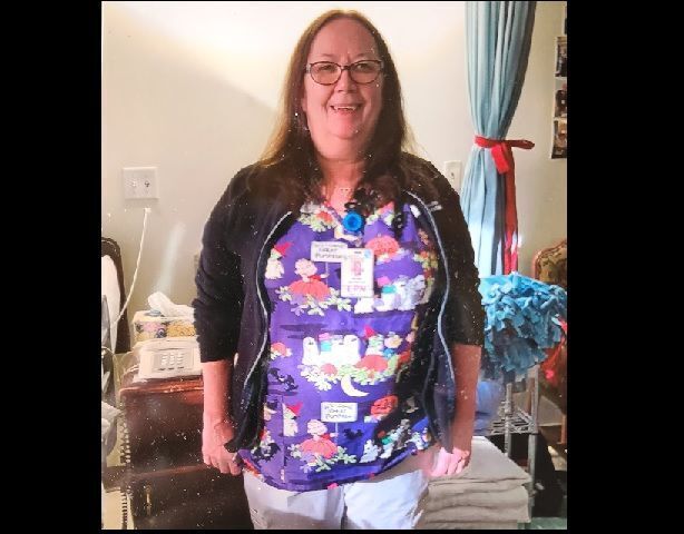 Joan Neudecker black sides