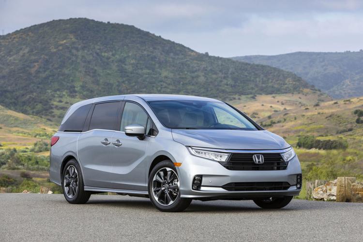 Minivans are making a huge comeback. Here's why