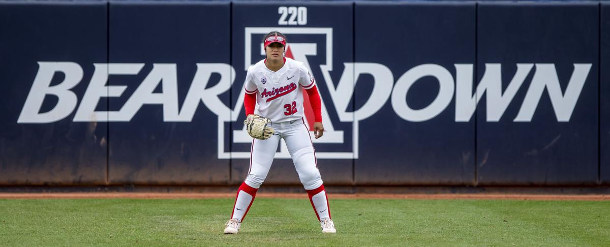 030920-spt-ua softball-p18.JPG