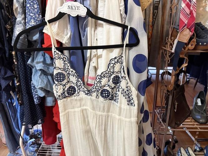 $25 Challenge: Sixth Avenue Antiques