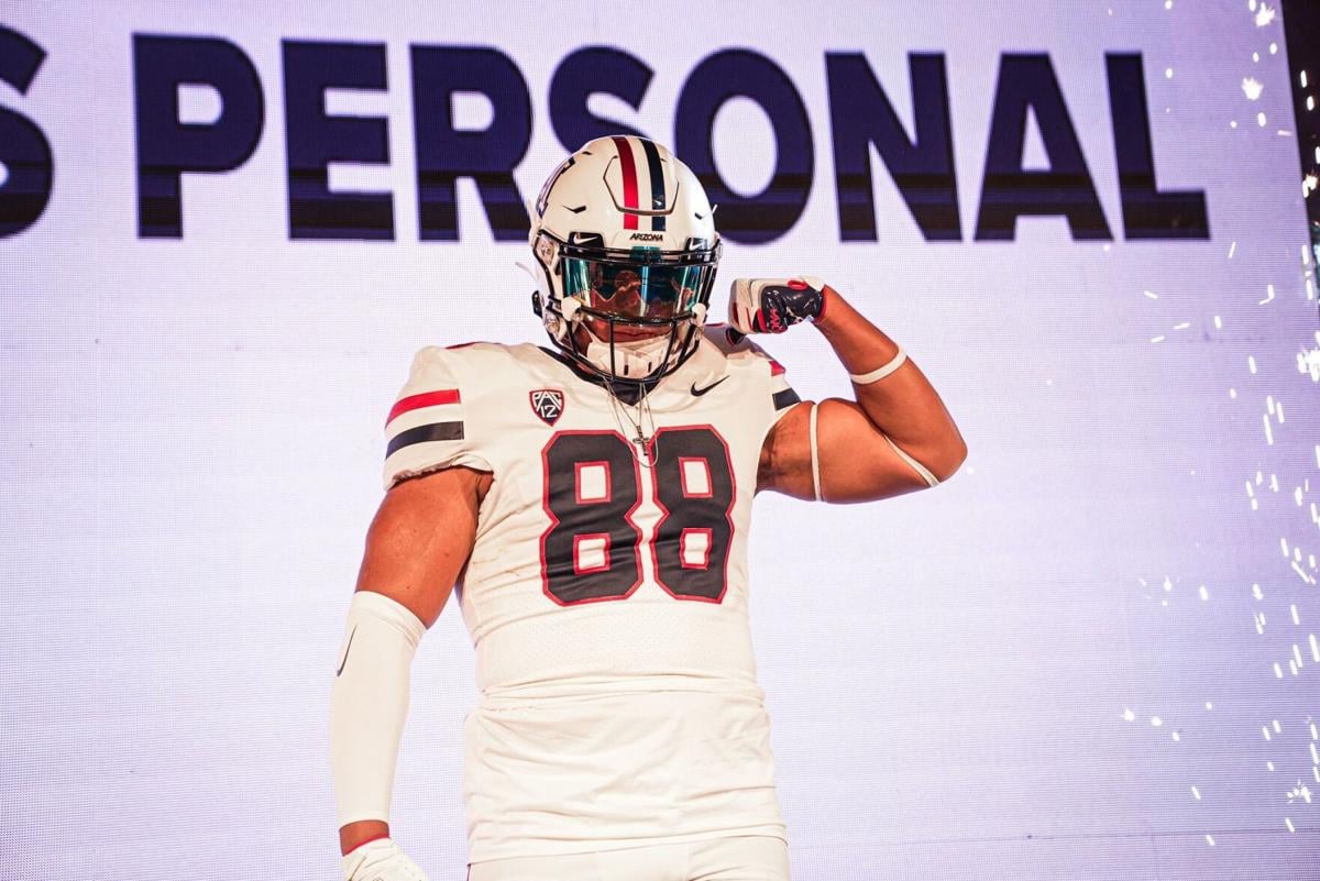 Arizona introduces new white uniforms, pays homage to 1986 national title  team