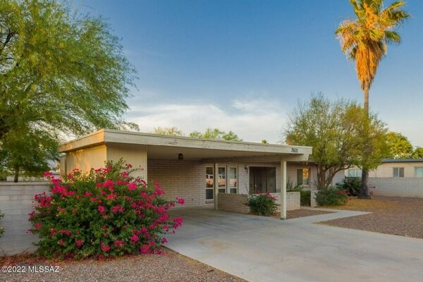 4 Bedroom Home in Tucson - $2,300