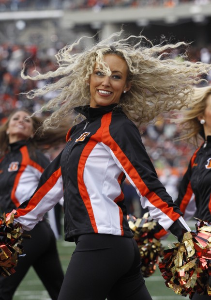 NFL cheerleaders, week 12