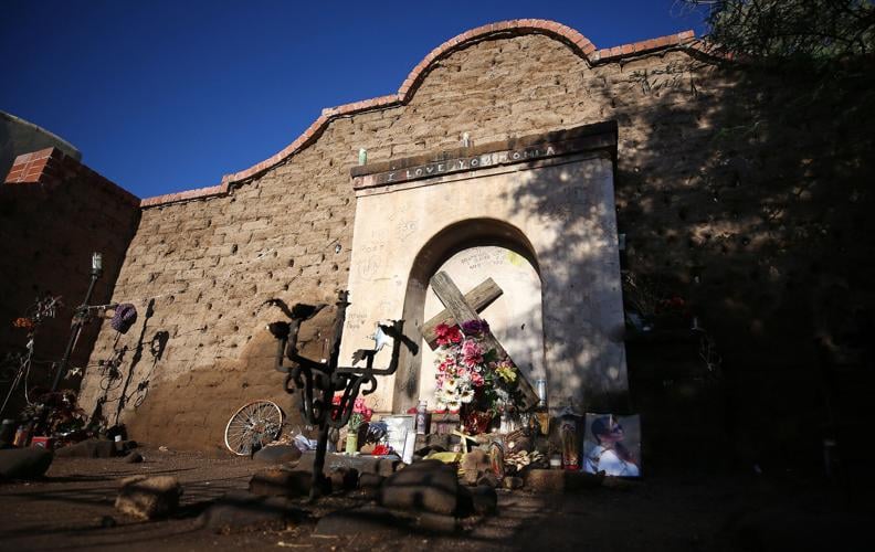 Tours -- El Tiradito